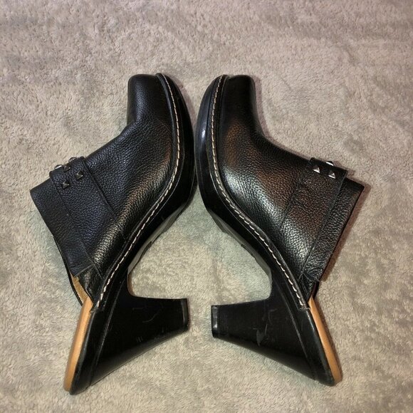 SOFFT Womens Black Pebbled Leather Mules Clogs Studded Buckle Detail - Picture 6 of 9